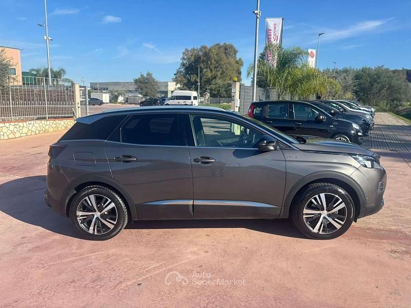 Usata Peugeot 3008 GT-line 131 CV (96 kW) 2020 Grigio SUV