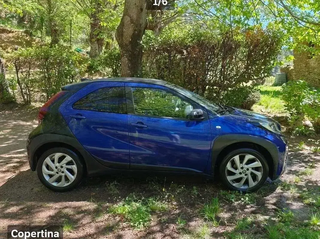 Usata Toyota Aygo X Trend 72 CV (52 kW) 2022 Blu SUV