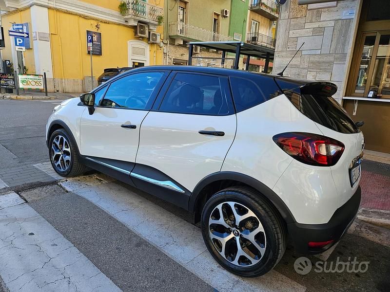 Usata Renault Captur 90 CV (66 kW) 2018 Bianco SUV