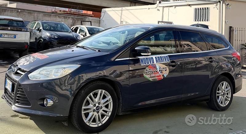 Usata Ford Focus Titanium 95 CV (69 kW) 2014 Blu Station wagon