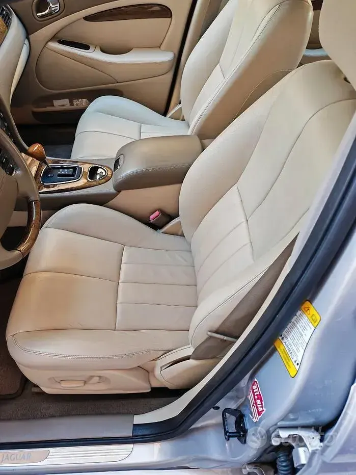 Usata Jaguar S-Type S 298 CV (219 kW) 2003 Grigio Berlina
