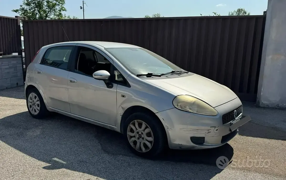 Usata Fiat Grande Punto Active 75 CV (55 kW) 2008 Utilitaria