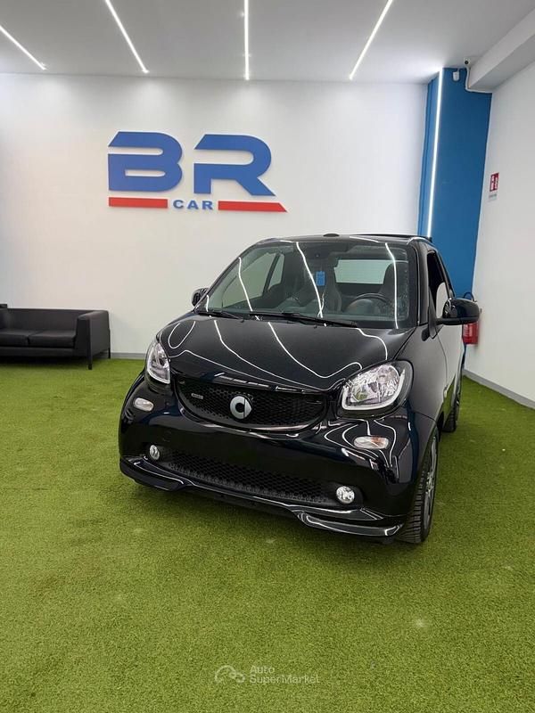 Usata Smart ForTwo Cabrio Brabus 109 CV (80 kW) 2017 Nero Cabrio
