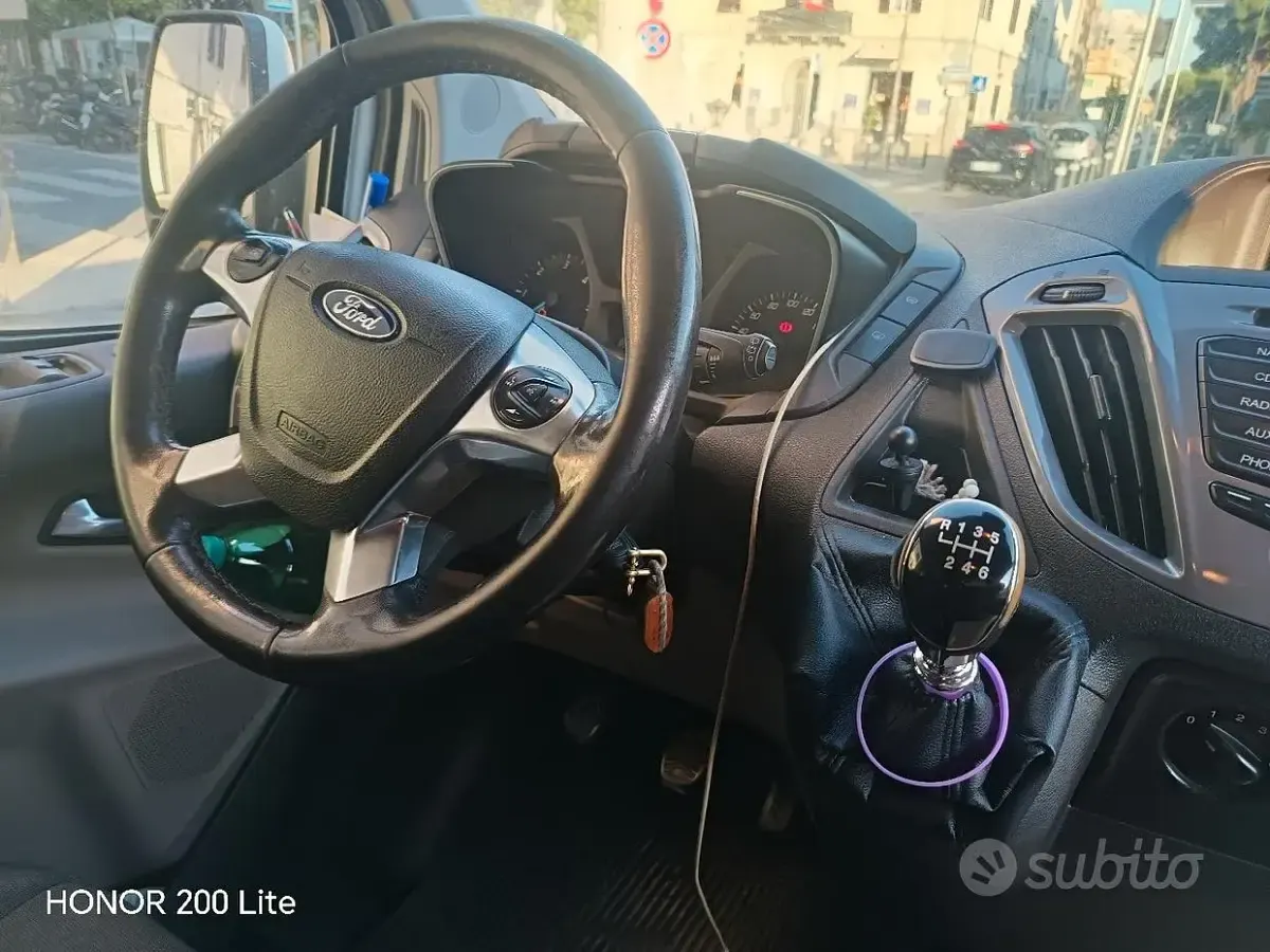 Usata Ford Tourneo 170 CV (125 kW) 2017 Bianco Monovolume