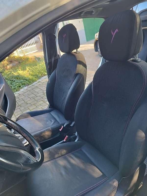 Usata Lancia Ypsilon 69 CV (50 kW) 2013 Bianco Utilitaria