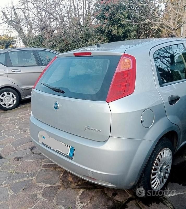 Usata Fiat Grande Punto 60 CV (44 kW) 2008 Grigio Utilitaria