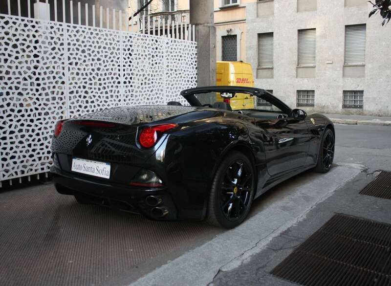 Usata Ferrari California 460 CV (338 kW) 2009 Nero daytona met. Cabrio