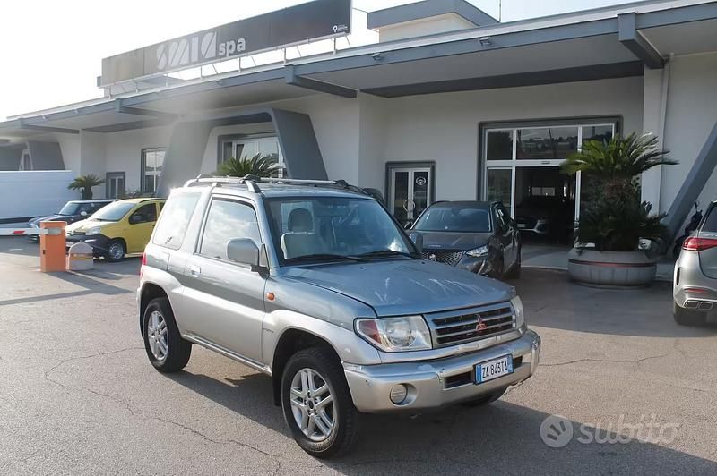 Usata Mitsubishi Pajero 114 CV (83 kW) 2004 Grigio SUV
