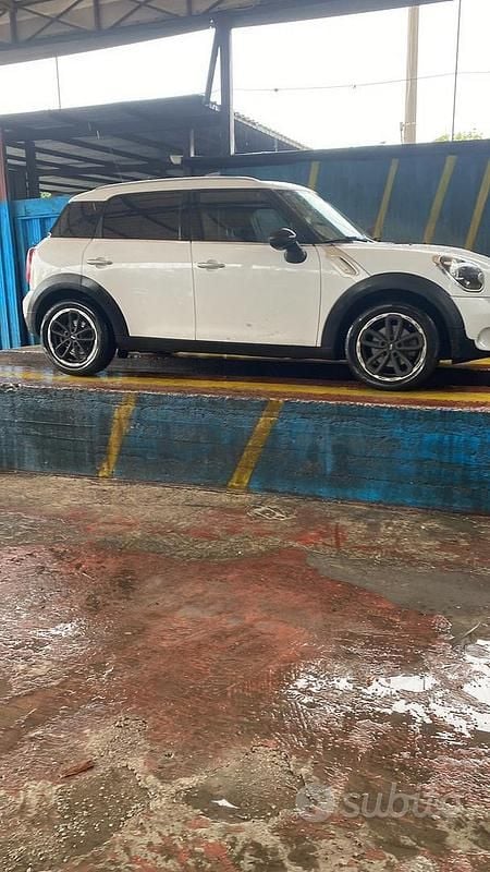 Usata Mini Countryman 90 CV (66 kW) 2015 Bianco SUV