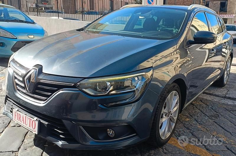 Usata Renault Mégane GrandTour Bose Edition 110 CV (80 kW) 2017 Grigio Station wagon