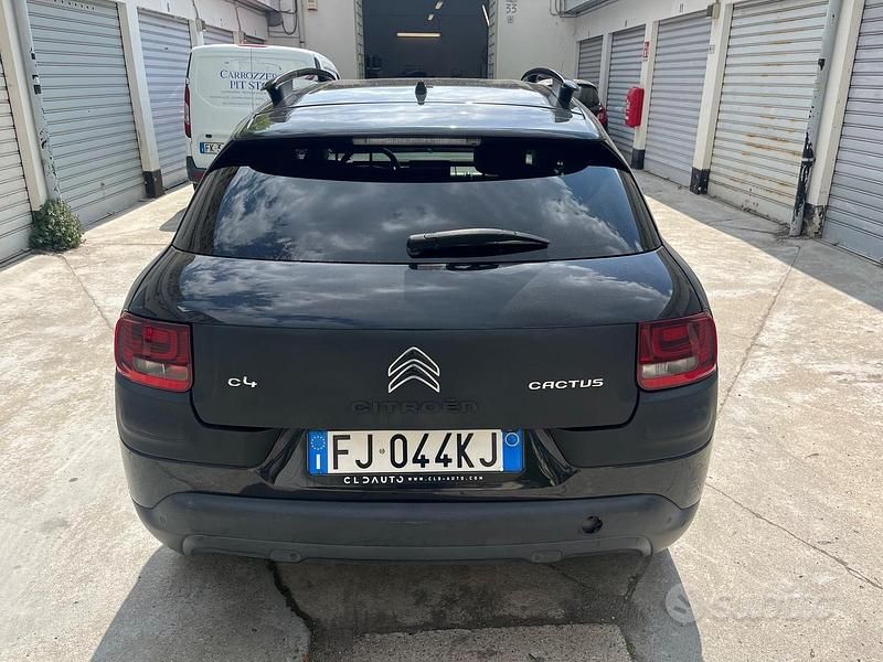 Occasion Citroën C4 PureTech 82 ch (60 kW) 2017 Noir Berline