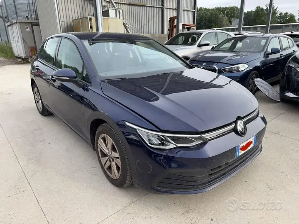 Usata VW Golf VIII 110 CV (80 kW) 2023 Blu Berlina
