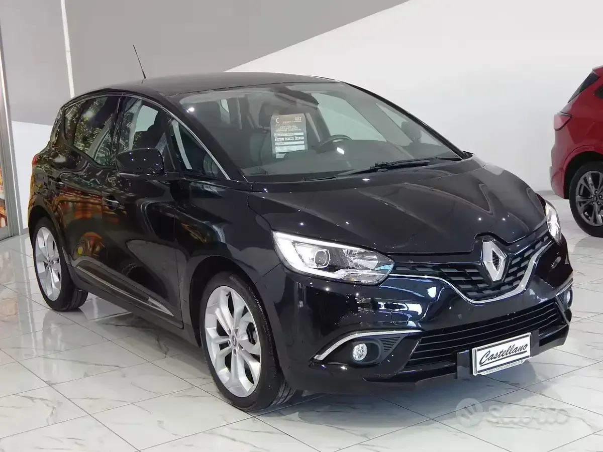 Usata Renault Scénic Business 120 CV (88 kW) 2020 Nero Monovolume