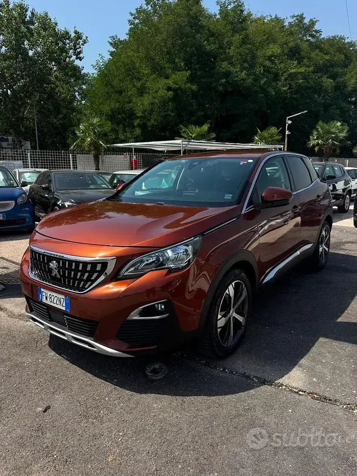 Usata Peugeot 3008 Allure 131 CV (96 kW) 2019 Marrone SUV