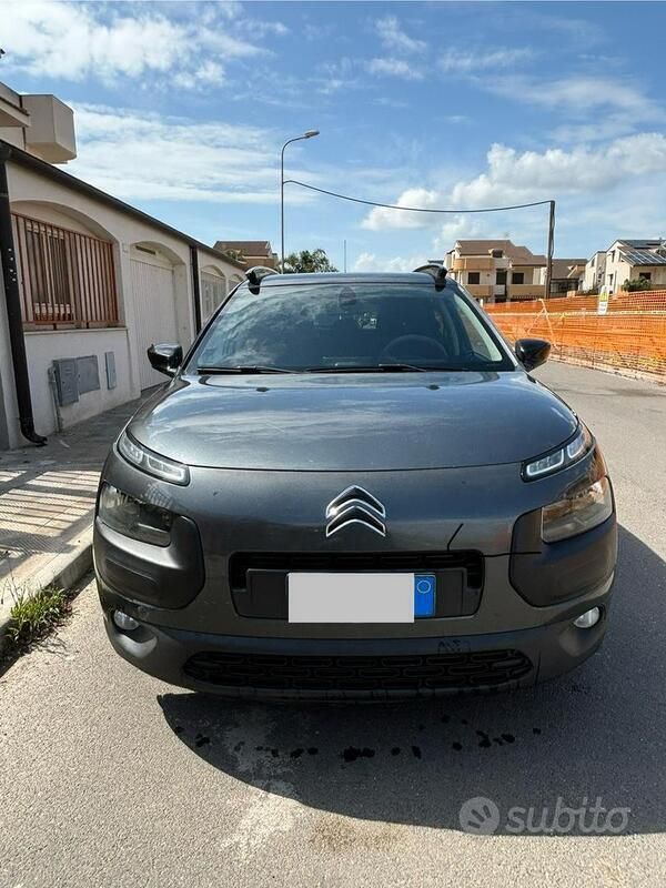 Usata Citroën C4 Cactus 92 CV (67 kW) 2016 Grigio Utilitaria
