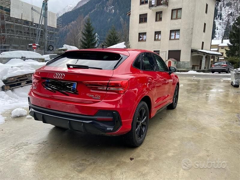 Usata Audi Q3 Sportback S-Line 150 CV (110 kW) 2020 Rosso SUV