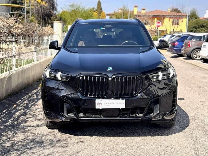 Begagnad BMW X5 M Sport 381 HK (280 kW) 2024 Svart SUV