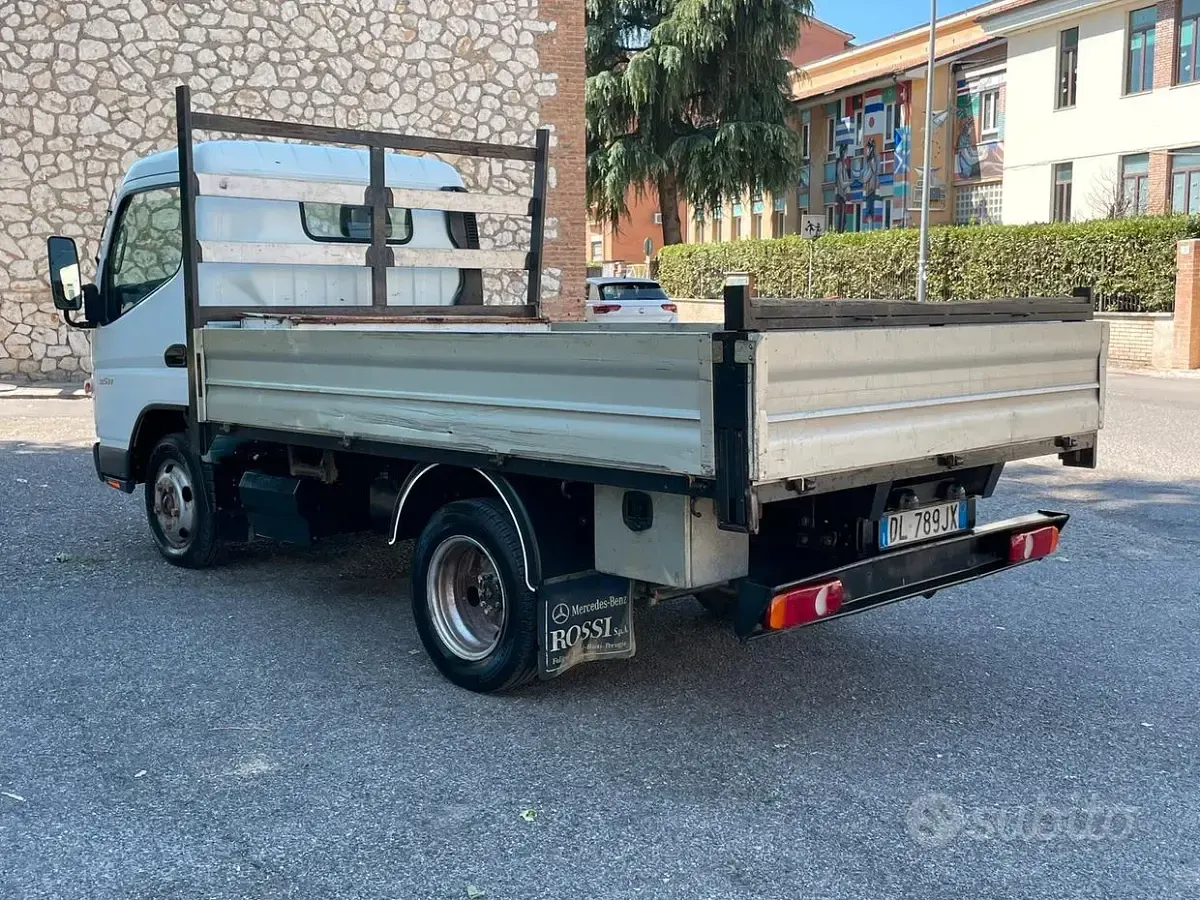 Usata Mitsubishi Canter 110 CV (80 kW) 2008 Bianco