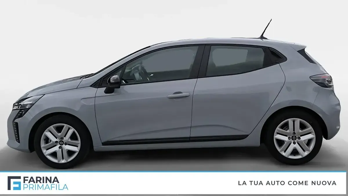 Usado Renault Clio V Evolution 91 HP (66 kW) 2024 Cinzento Sedan