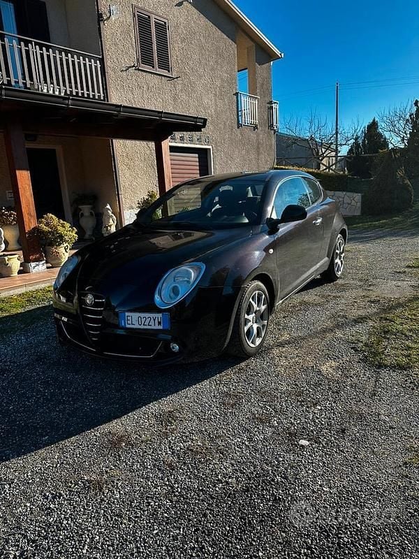 Usata Alfa Romeo MiTo Distinctive 95 CV (69 kW) 2012 Nero Utilitaria