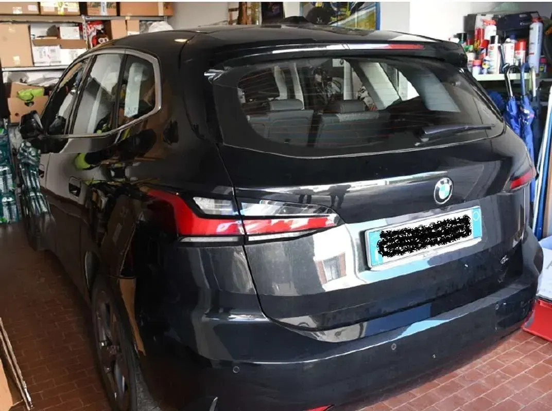 Gebraucht BMW 218 Active Tourer 150 PS (110 kW) 2024 Schwarz Van / Kleinbus