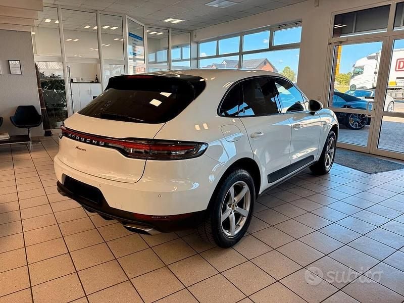 Usata Porsche Macan 244 CV (179 kW) 2021 Bianco SUV