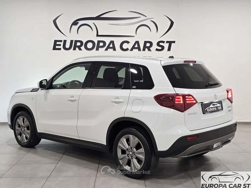 Usata Suzuki Vitara 129 CV (94 kW) 2021 Bianco SUV