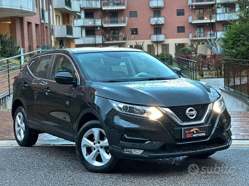 Usata Nissan Qashqai Acenta 115 CV (84 kW) 2019 Nero SUV