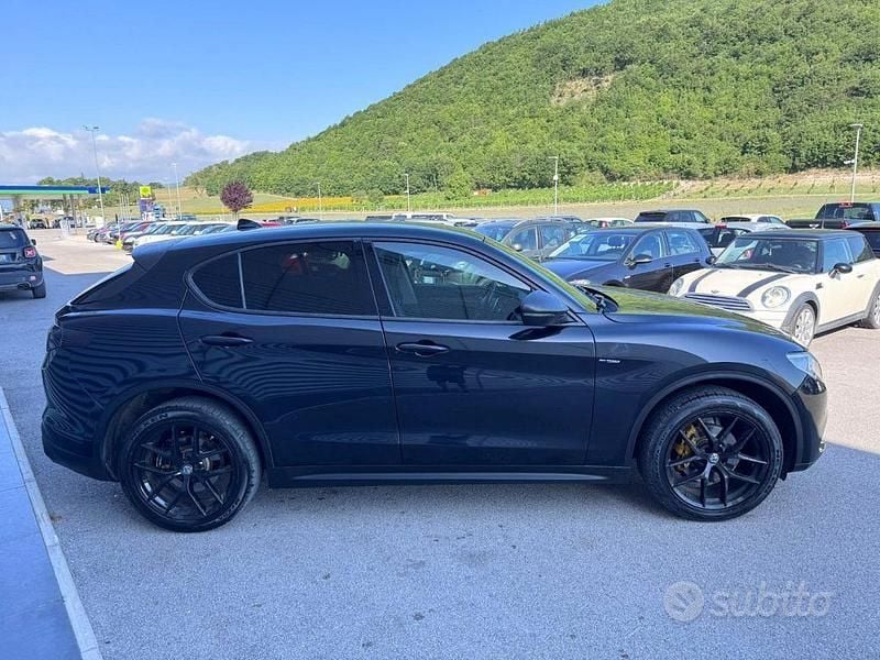 Usata Alfa Romeo Stelvio Super 280 CV (205 kW) 2017 Nero SUV