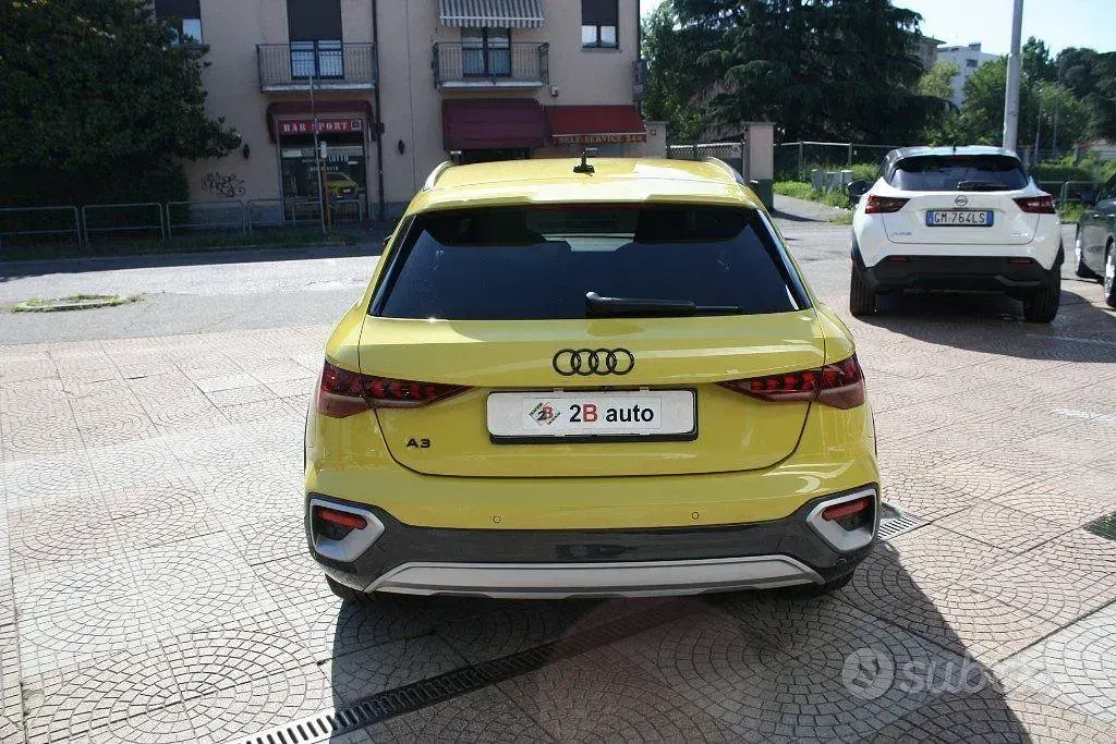 Usata Audi A3 150 CV (110 kW) 2025 Giallo Berlina