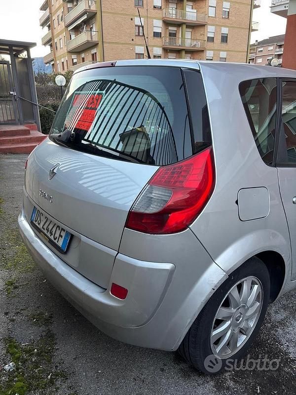 Brugt Renault Scénic II 110 HK (80 kW) 2008 Grå MPV
