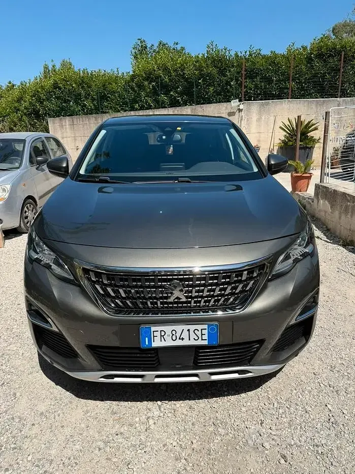 Usata Peugeot 3008 131 CV (96 kW) 2018 Grigio SUV