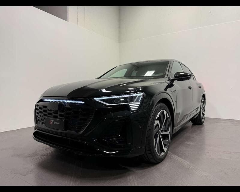 Usata Audi Q8 Sportback e-tron S-Line 158 kW (215 CV) 2024 Nero SUV