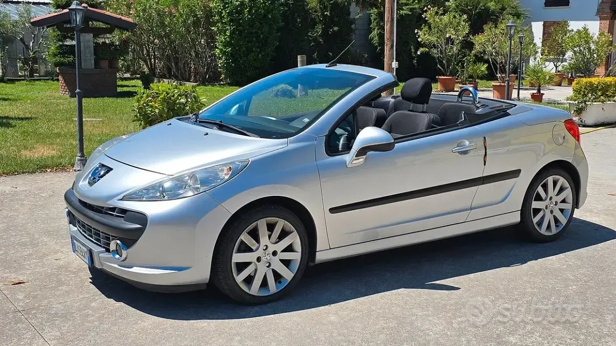 Usata Peugeot 207 CC 150 CV (110 kW) 2007 Grigio Cabrio