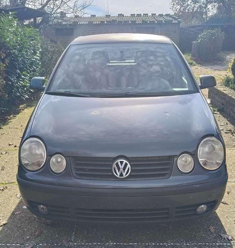 Usata VW Polo Trendline 75 CV (55 kW) 2003 Nero Berlina