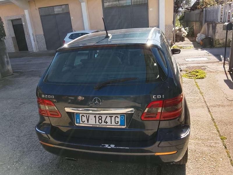 Usata Mercedes B200 140 CV (102 kW) 2005 Monovolume