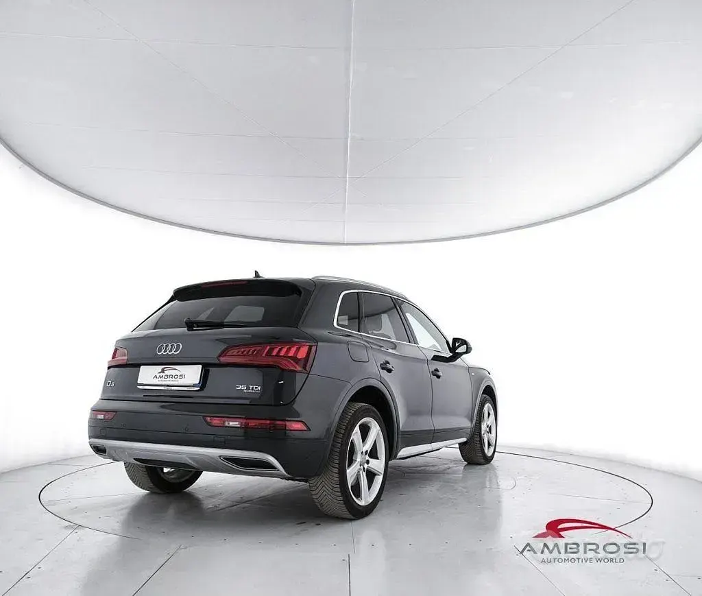 Usata Audi Q5 Sport 163 CV (119 kW) 2020 Grigio SUV