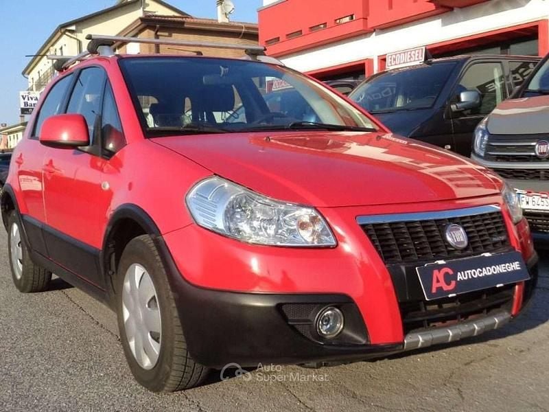 Usata Fiat Sedici 120 CV (88 kW) 2009 Rosso SUV