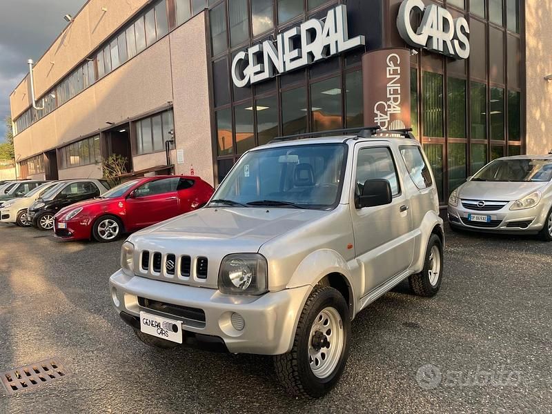 Usata Suzuki Jimny 82 CV (60 kW) 2003 Grigio SUV