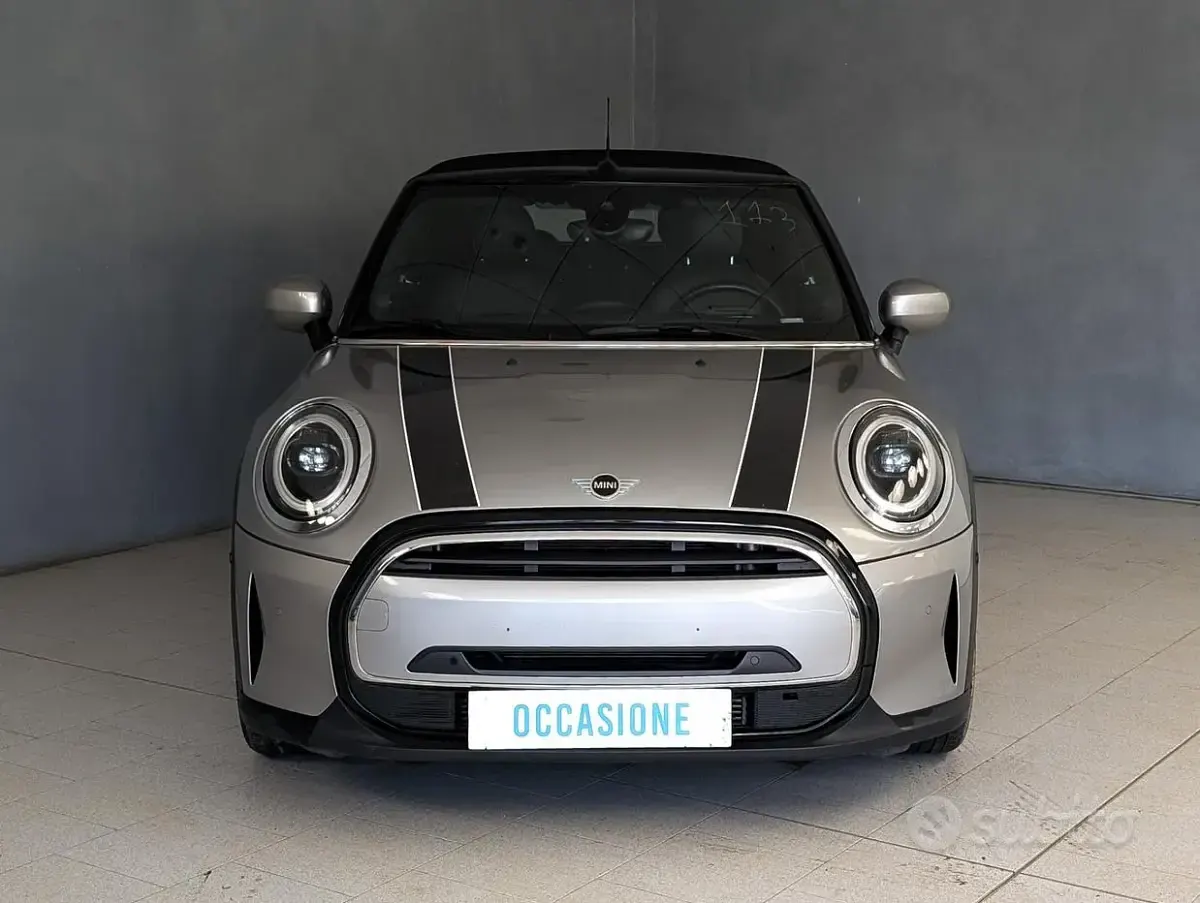 Usata Mini Cooper Cabriolet Premium Plus 136 CV (100 kW) 2023 Argento Cabrio