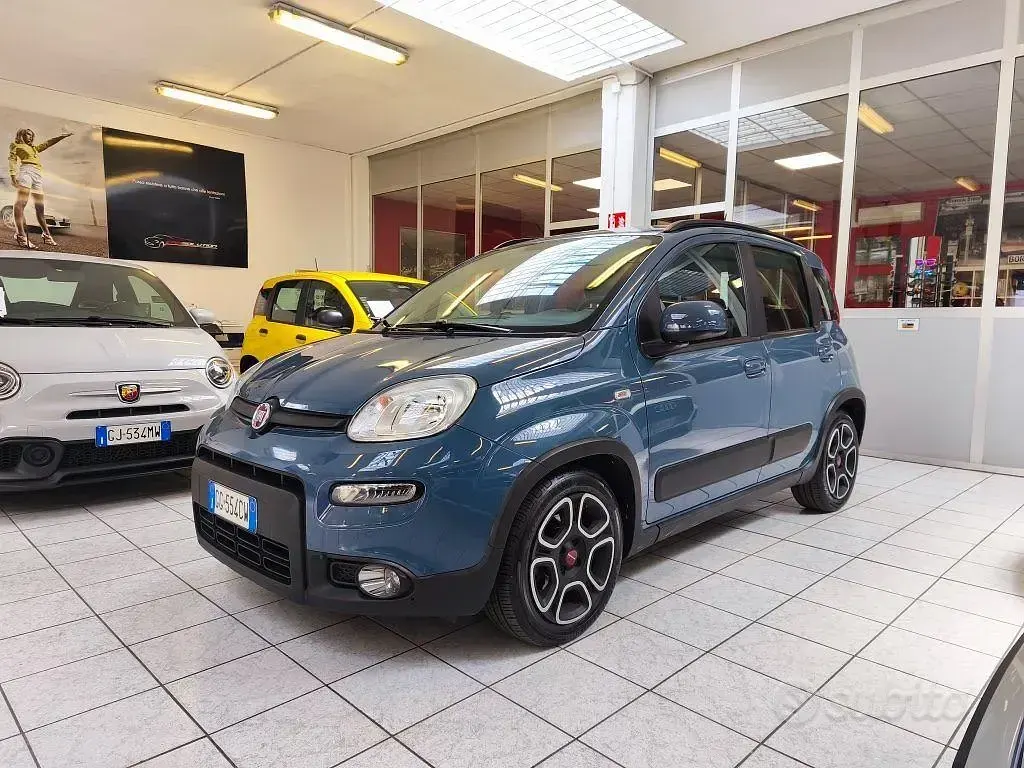 Usata Fiat Panda City Life 69 CV (50 kW) 2021 Blu pastello Utilitaria