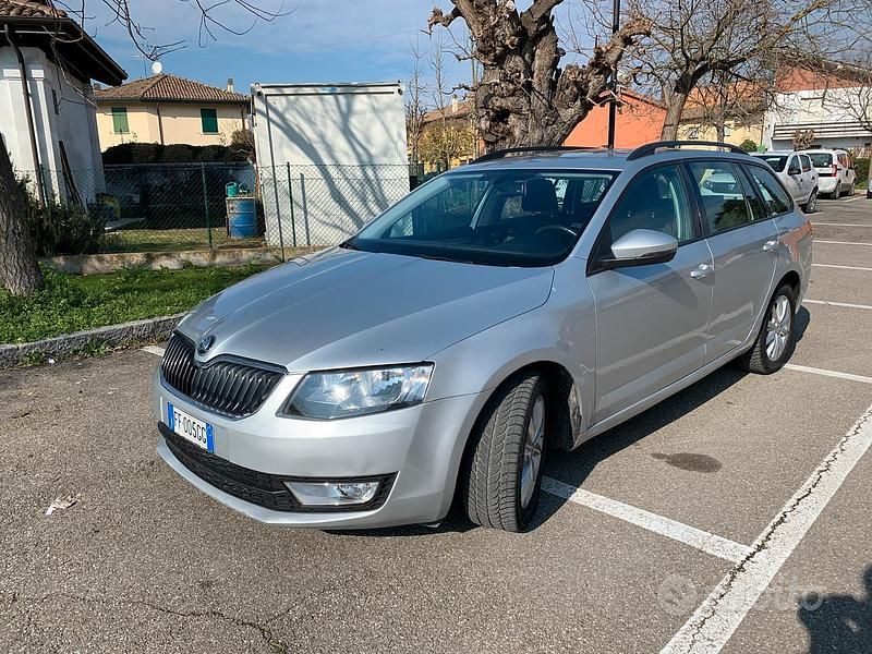 Usata Skoda Octavia 110 CV (80 kW) 2016 Grigio Station wagon