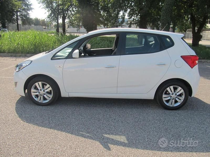 Usata Hyundai ix20 77 CV (56 kW) 2014 Bianco Utilitaria