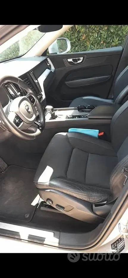 Usata Volvo XC60 190 CV (139 kW) 2020 Grigio SUV
