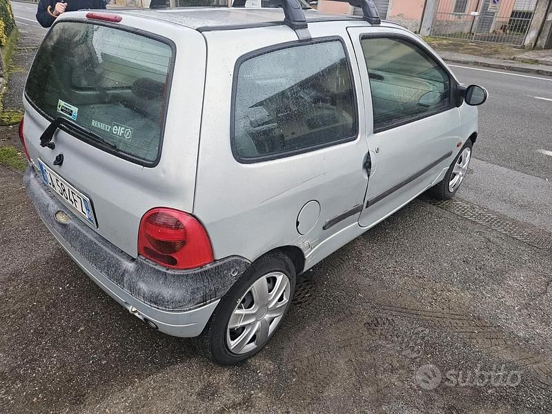 Usata Renault Twingo 58 CV (42 kW) 2002 Grigio Utilitaria