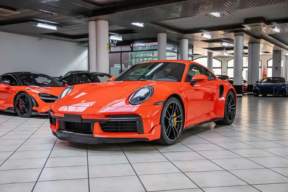Usata Porsche 911 Turbo S 650 CV (478 kW) 2021 Orange fusion Coupé