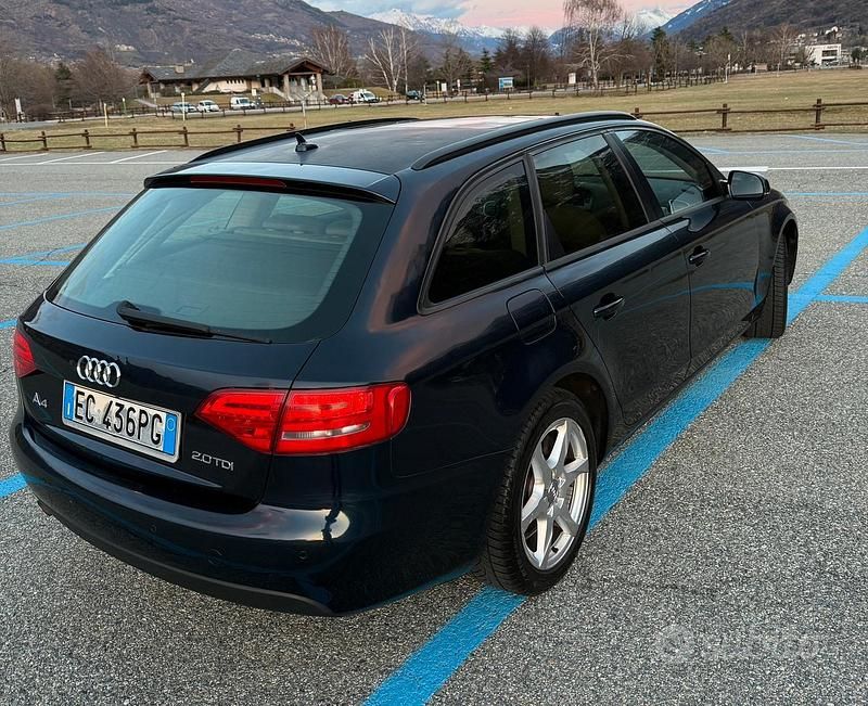 Usata Audi A4 Comfort 143 CV (105 kW) 2010 Blu Station wagon