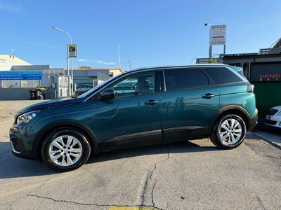Usado Peugeot 5008 Active 131 CV (96 kW) 2019 Verde Monovolumen