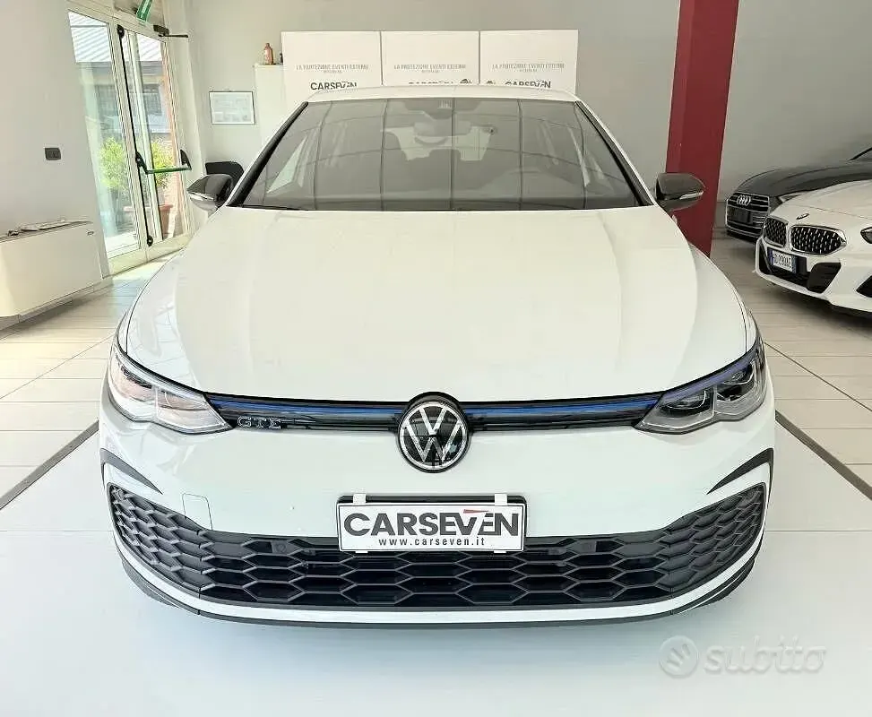 Usata VW Golf VIII GTE 150 CV (110 kW) 2021 Bianco Berlina