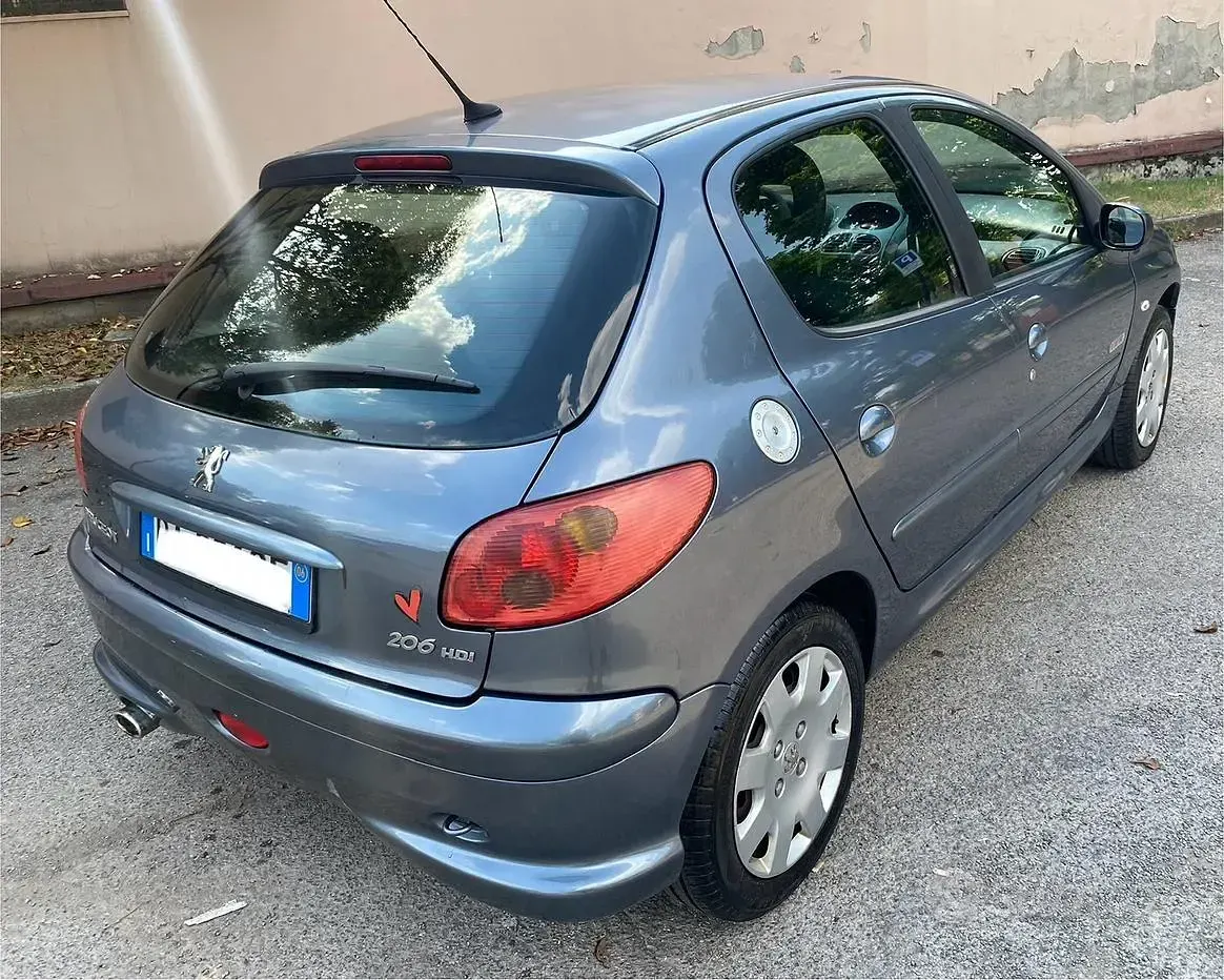 Usata Peugeot 206 109 CV (80 kW) 2006 Grigio Utilitaria